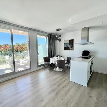 New Penthouse Terrace And Sea Views * Estepona