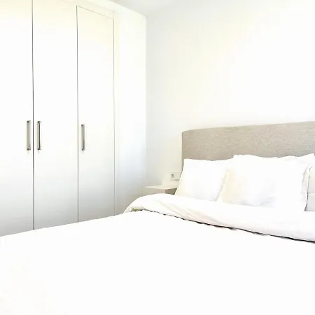 New Penthouse Terrace And Sea Views * Estepona