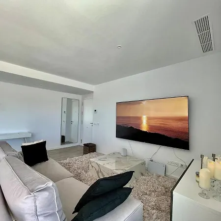 Apartment New Penthouse Terrace And Sea Views
